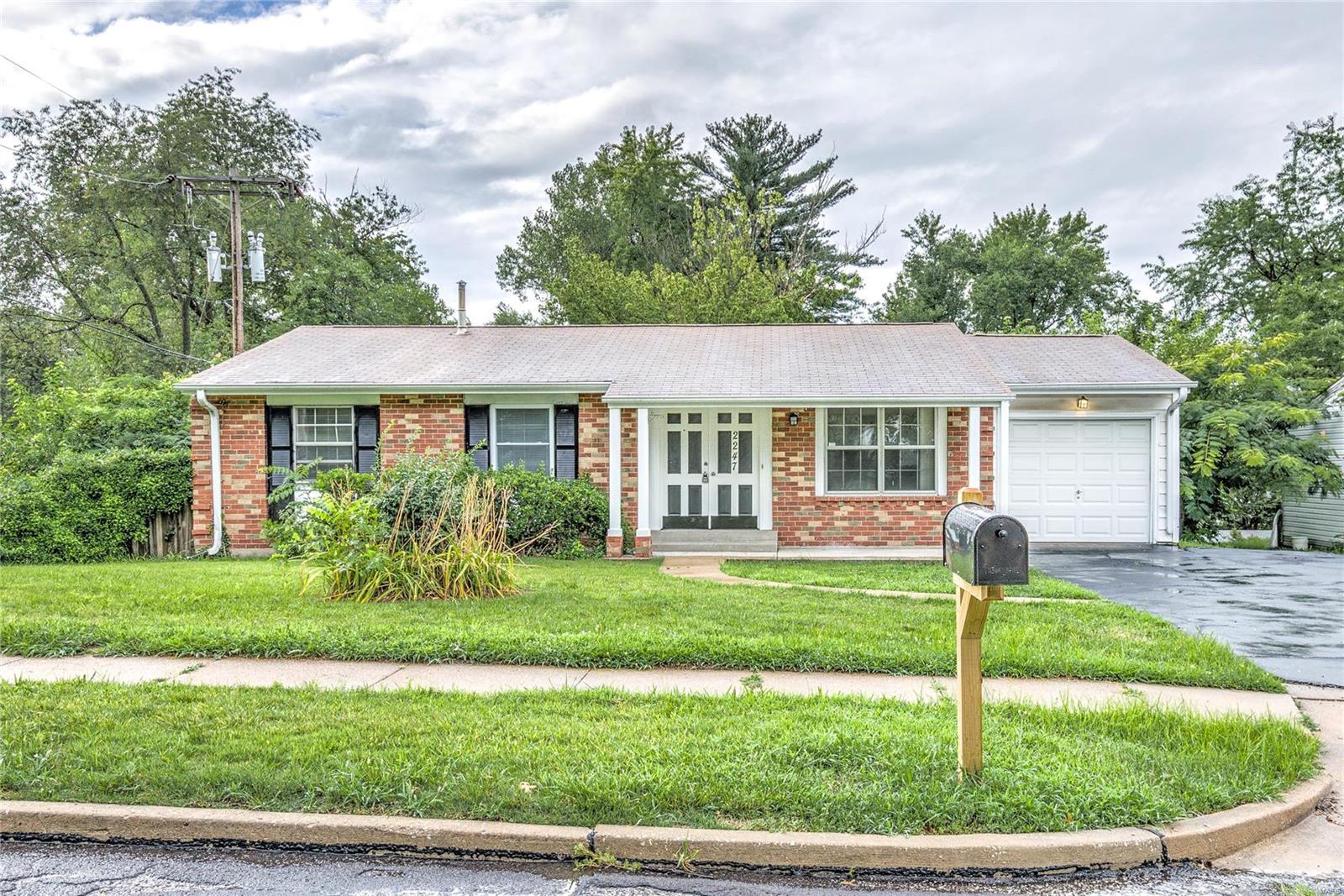 2247 Redman Road St. Louis, MO 63136 - Photo 1 of 19 Gallery Image 1