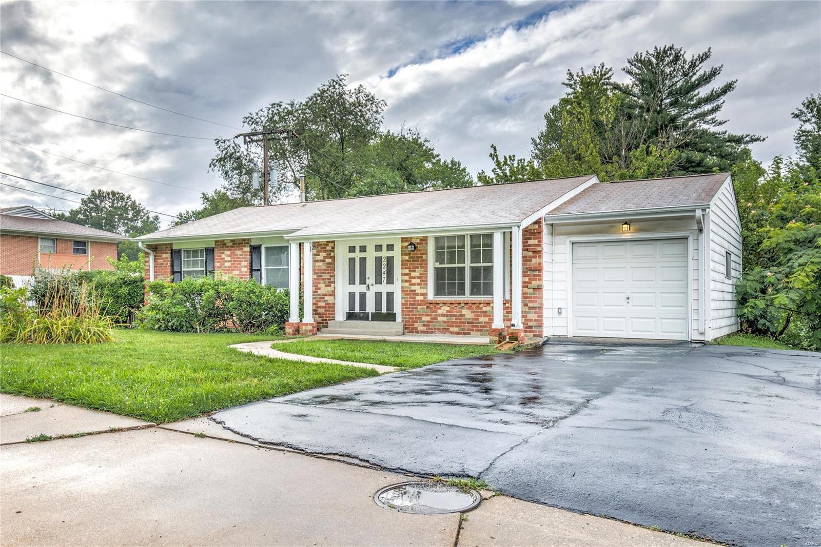 2247 Redman Road St. Louis, MO 63136 - Photo 2 of 19 Gallery Image 2