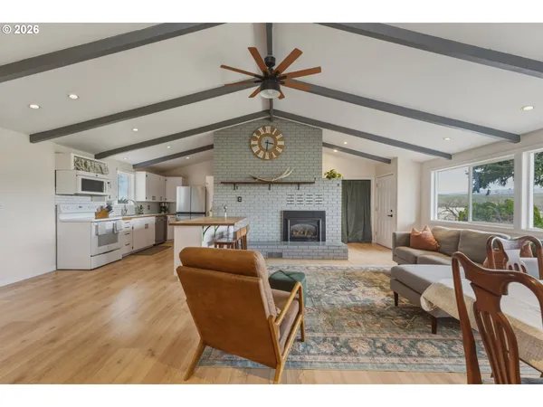 $385,000 | 1325 College Street, Milton Freewater, OR 97862