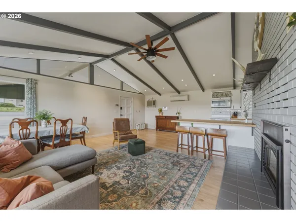 $385,000 | 1325 College Street, Milton Freewater, OR 97862