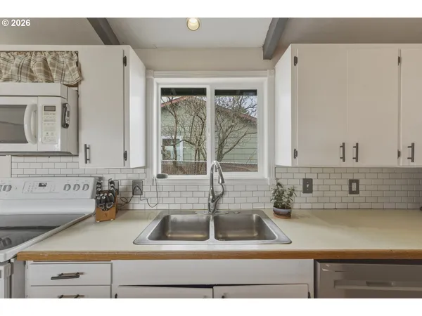 $385,000 | 1325 College Street, Milton Freewater, OR 97862