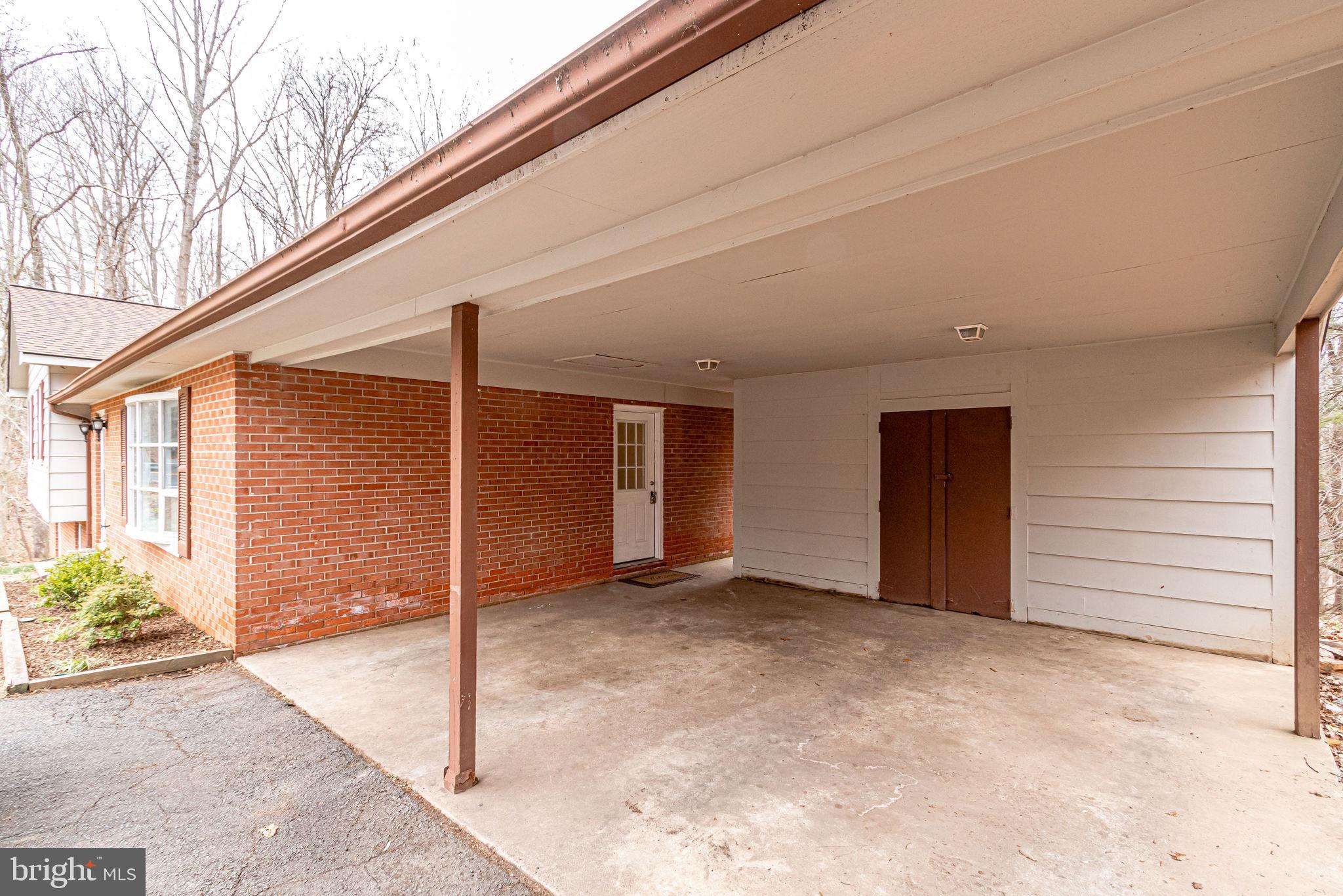 6380 Yates Ford Road Manassas, VA 20111 - Photo 5 of 37 Carport with Storage