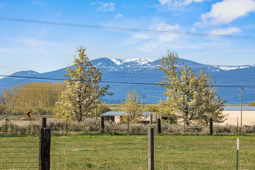 32315 Modoc Point Road Chiloquin, OR 97624 - Photo 41 of 71 32315ModocPointRd-3