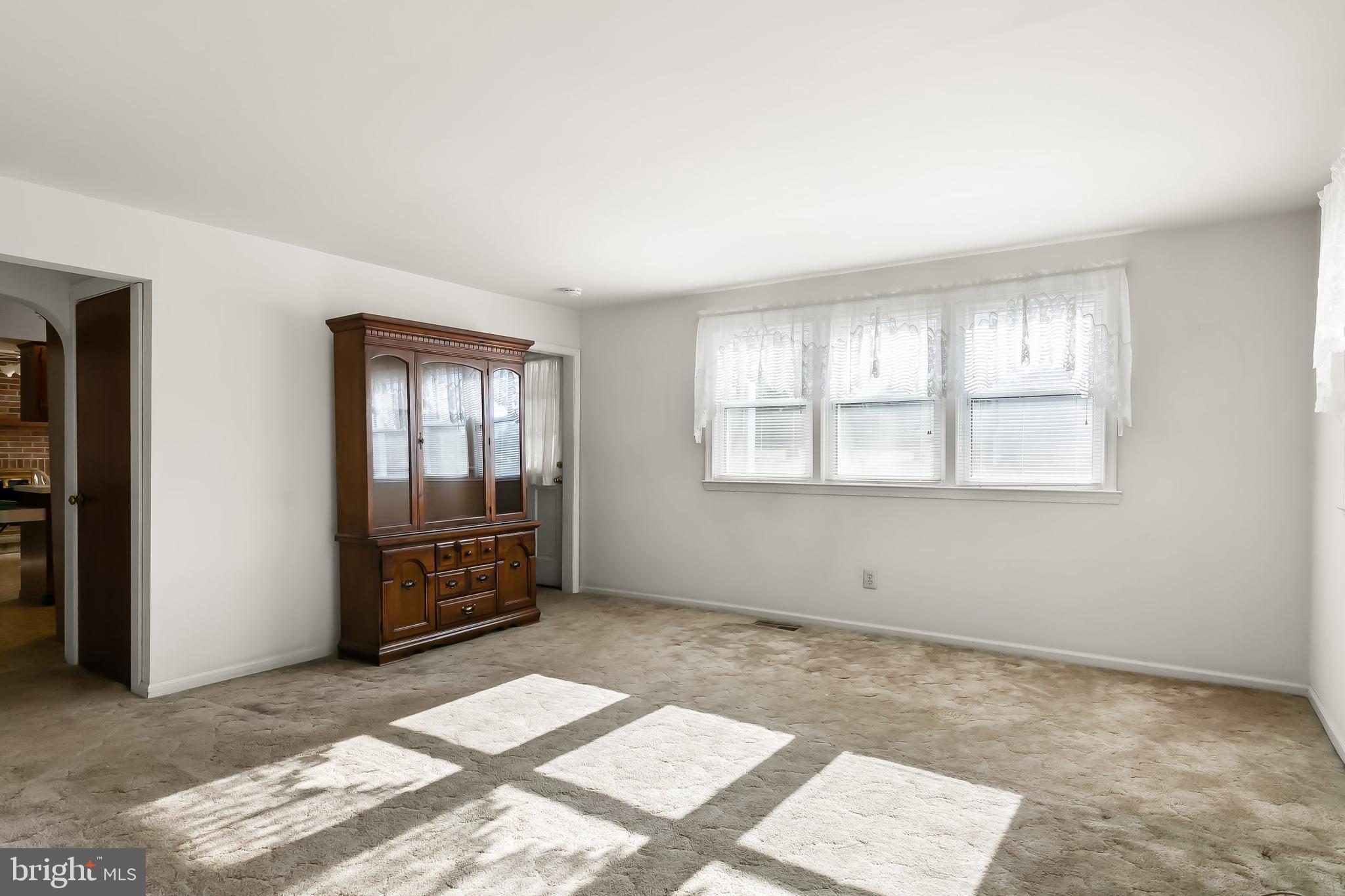 44 Harding Avenue Runnemede, NJ 08078 - Photo 3 of 18