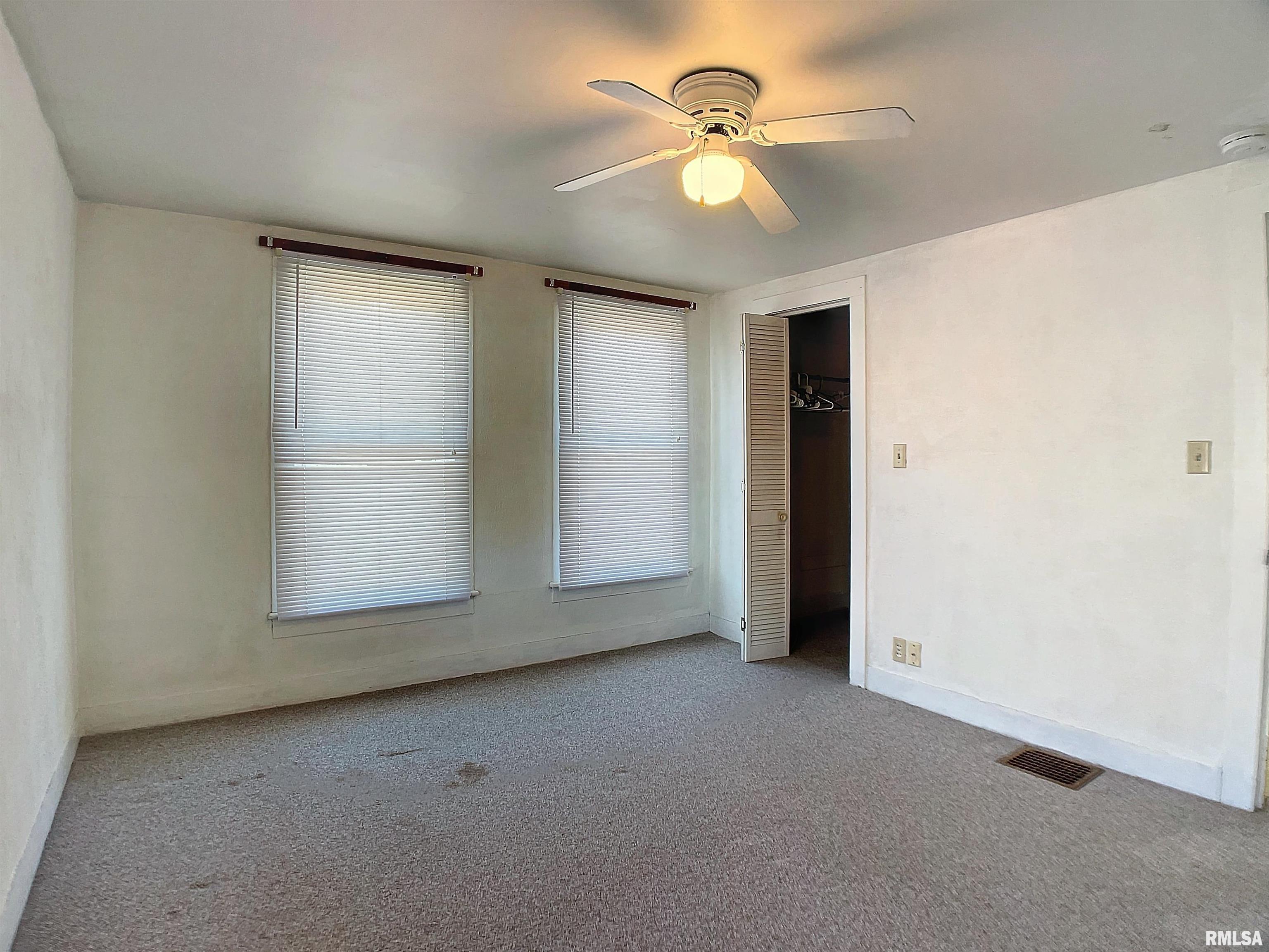 425 10th Street Moline, IL 61265 - Photo 19 of 26 Gallery Image 19