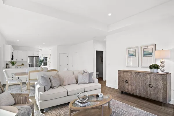 $634,900 | 16 Baiting Brook Lane, Unit 64, Worcester, MA 01609