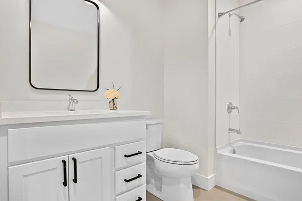 $634,900 | 16 Baiting Brook Lane, Unit 64, Worcester, MA 01609