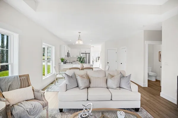 $634,900 | 16 Baiting Brook Lane, Unit 64, Worcester, MA 01609