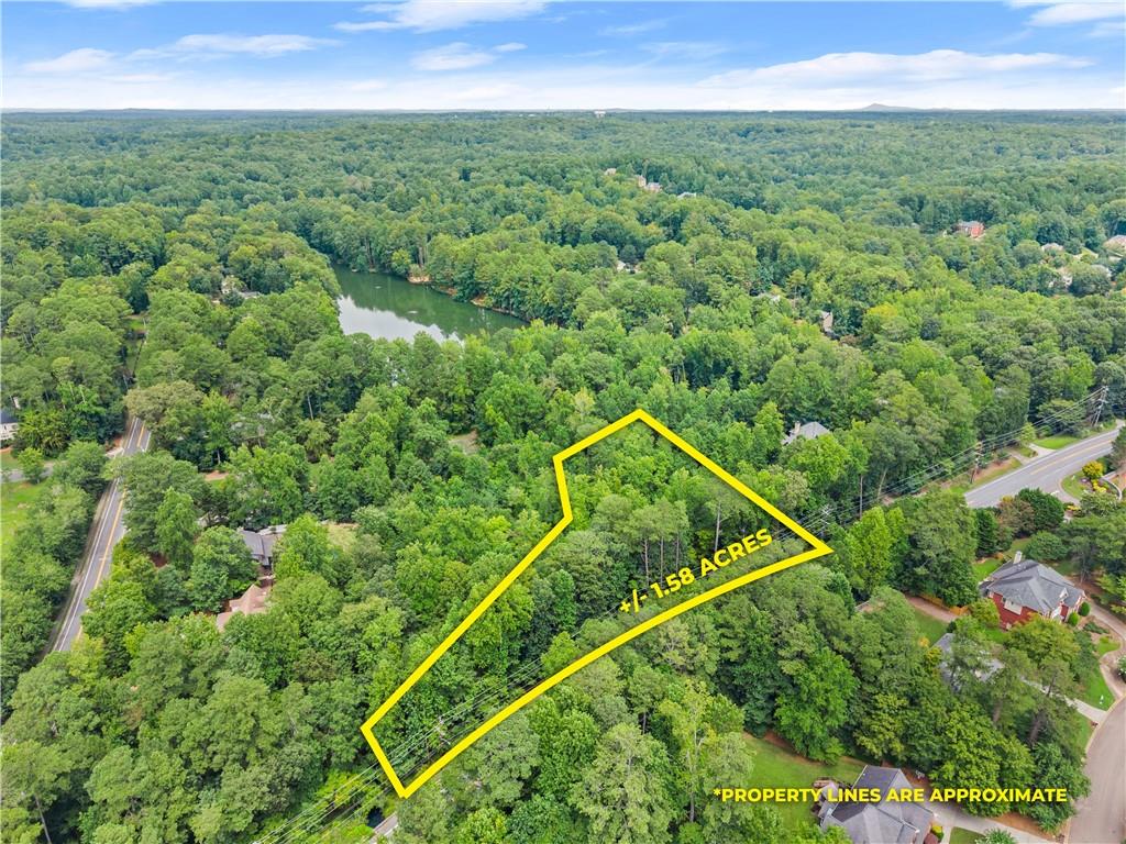 a view of a tennis court