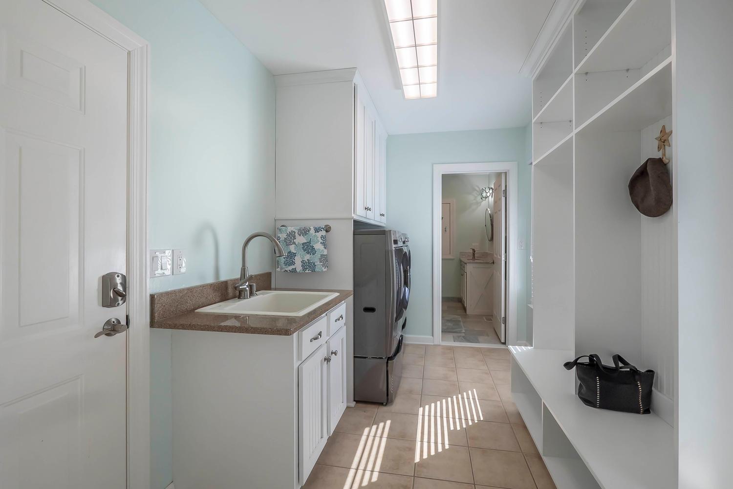 1438 Kittrell Road Franklin, TN 37064 - Photo 20 of 30 full 3rd bathroom on main floor and Laundry room/Mud room