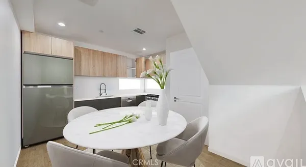 $3,950 | 6344 Camellia Avenue, Unit 6342, North Hollywood, CA 91606
