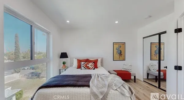 $3,950 | 6344 Camellia Avenue, Unit 6342, North Hollywood, CA 91606