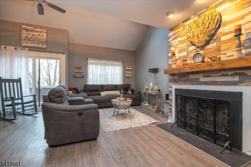 51 Beacon Hill Road, Unit E West Milford, NJ 07480 - Photo 9 of 22