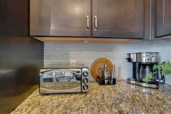 a view of a livingroom with furniture