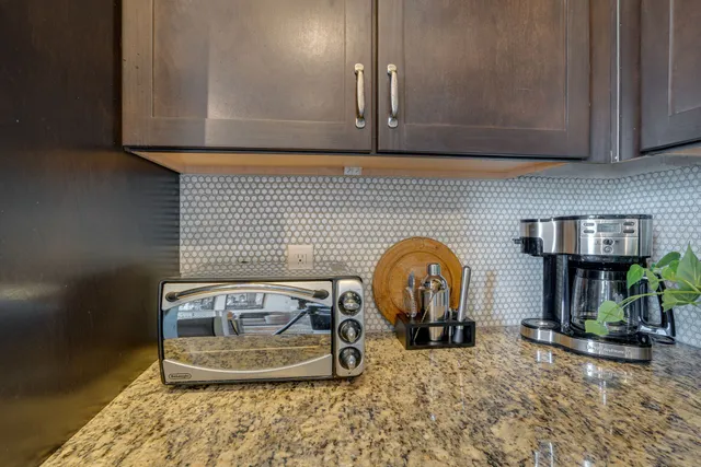 a view of a livingroom with furniture
