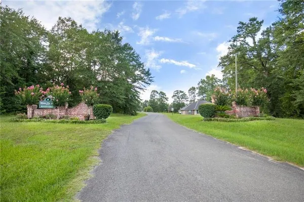 $27,000 | 7 Woodland Parkway, Leesville, LA 71446