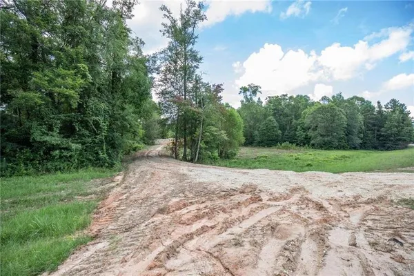 $27,000 | 7 Woodland Parkway, Leesville, LA 71446