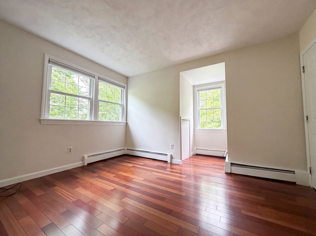 153 High Street Topsfield, MA 01983 - Photo 8 of 36