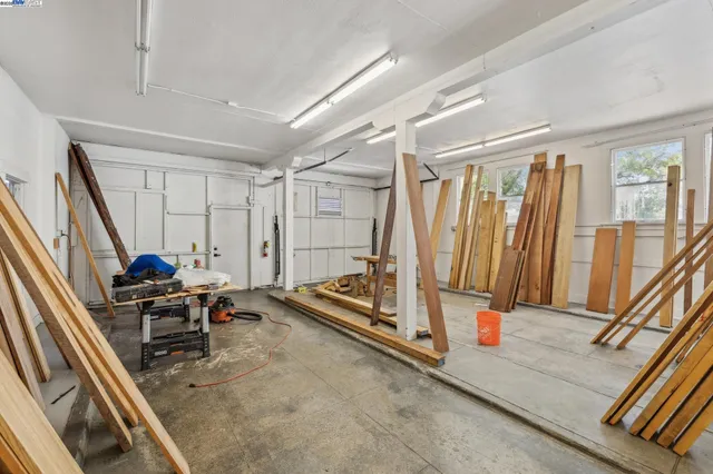 $995,000 | 2500 Market Street, Oakland, CA 94607