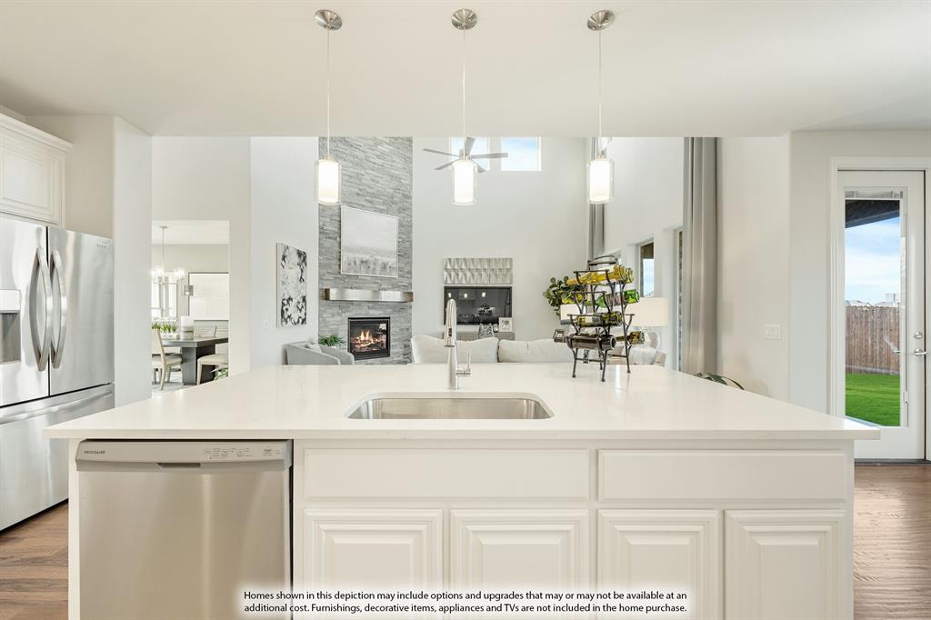 5230 Rutherford Drive Midlothian, TX 76065 - Photo 9 of 35 a bathroom with a sink and a mirror