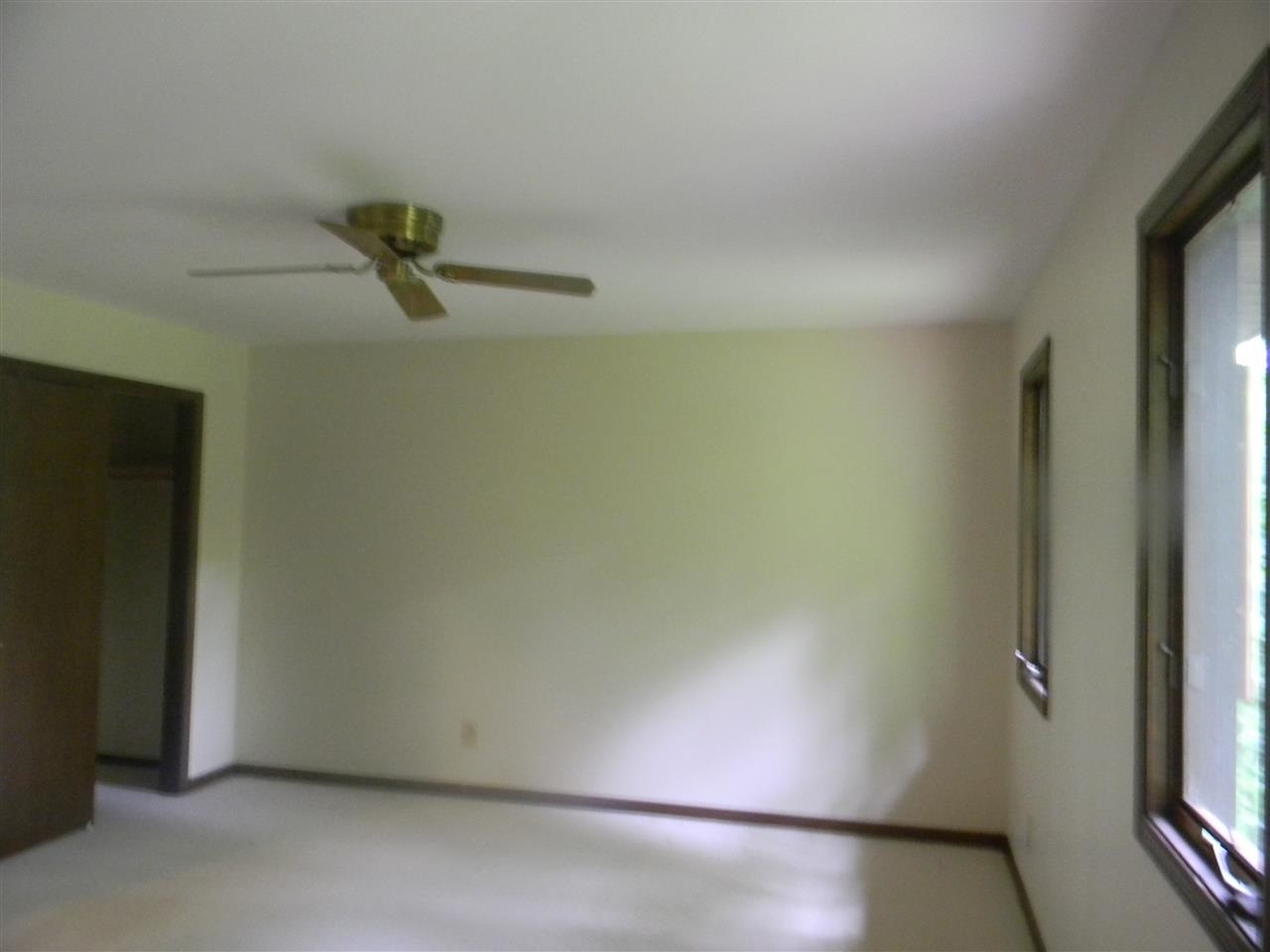 2150 Lake Summerset Road Davis, IL 61019 - Photo 17 of 18 an empty room
