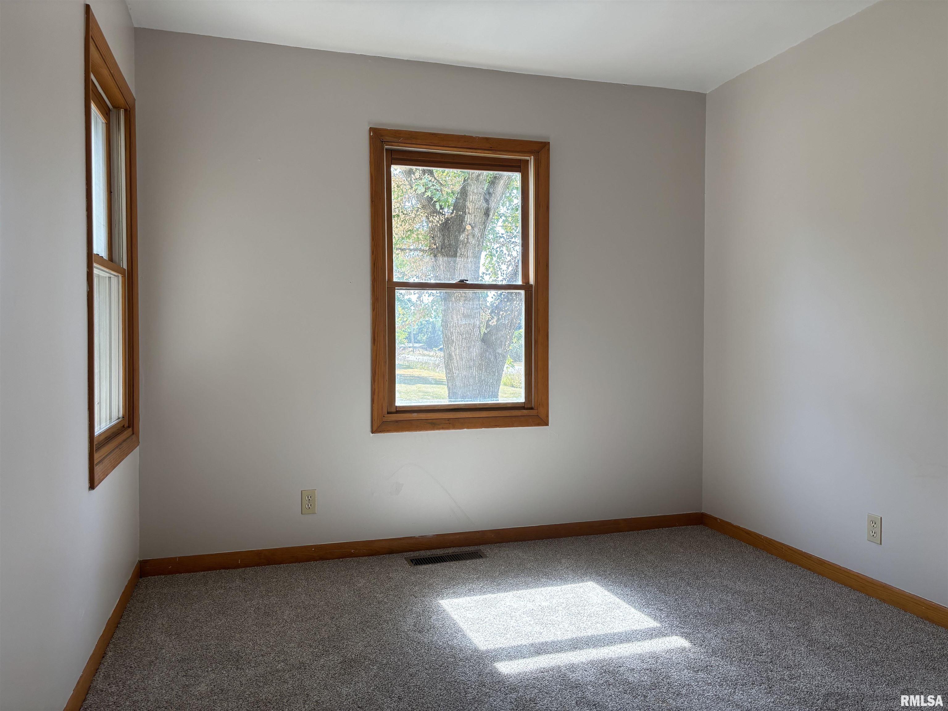 501 Park Street Lacon, IL 61540 - Photo 20 of 42
