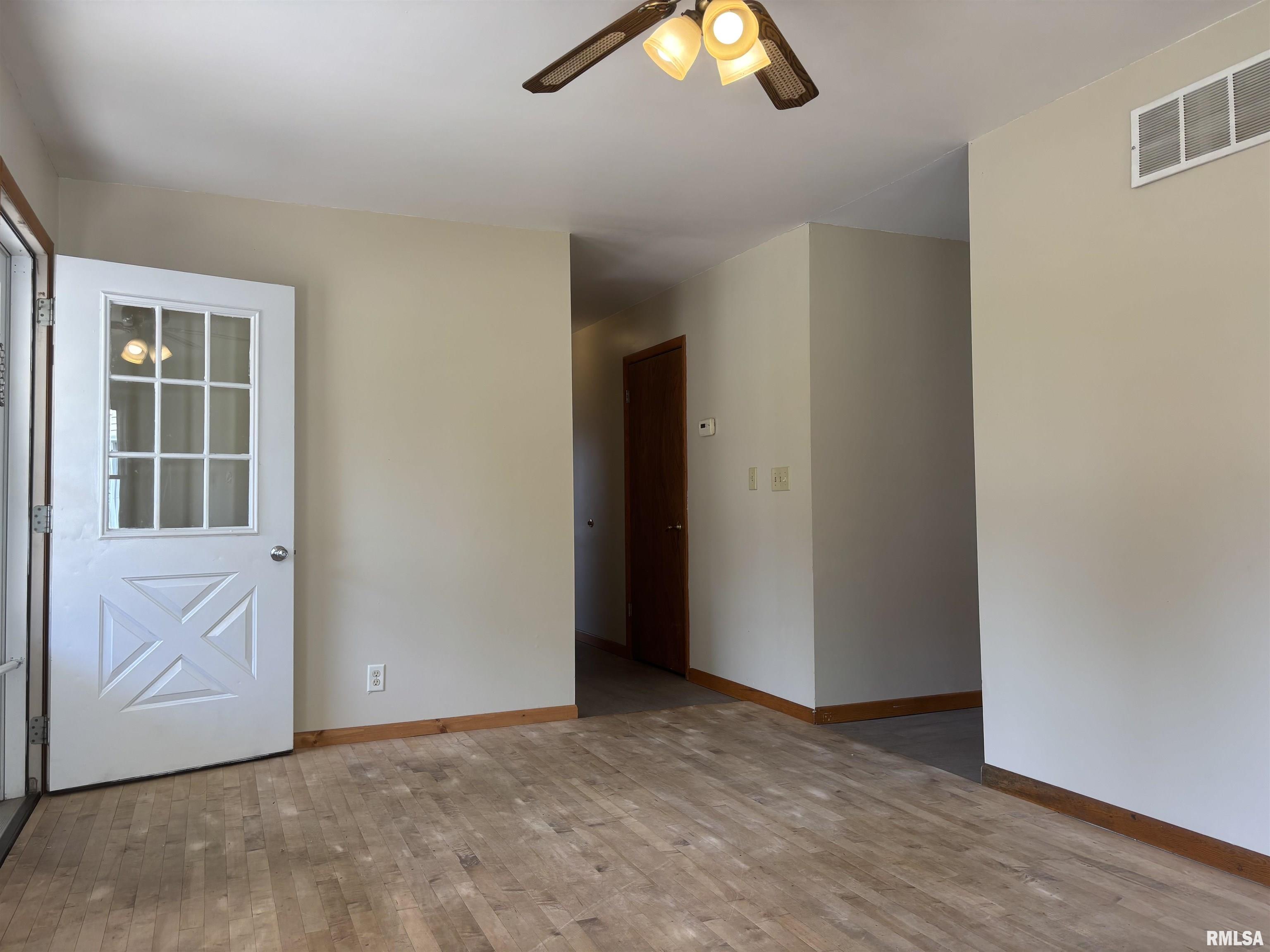 501 Park Street Lacon, IL 61540 - Photo 3 of 42
