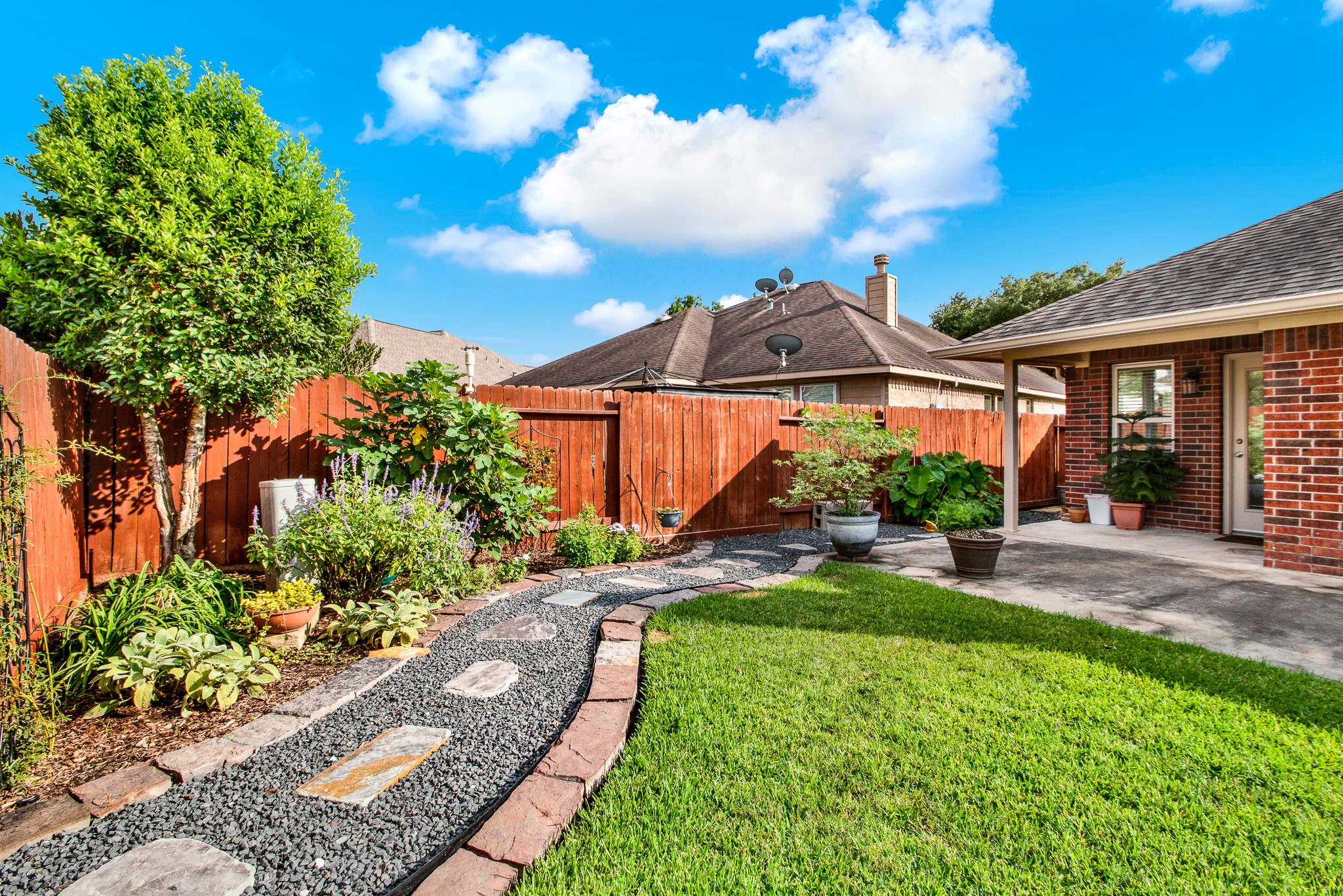 9226 Fernwillow Drive Spring, TX 77379 - Photo 32 of 36 Gallery Image 32