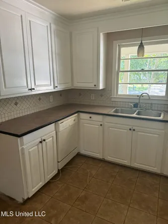 $1,195 | 3416 36th Place, Meridian, MS 39307