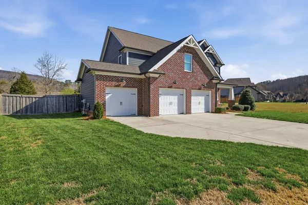$725,000 | 747 Deer Valley Drive, Hixson, TN 37343