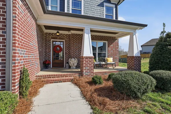$725,000 | 747 Deer Valley Drive, Hixson, TN 37343