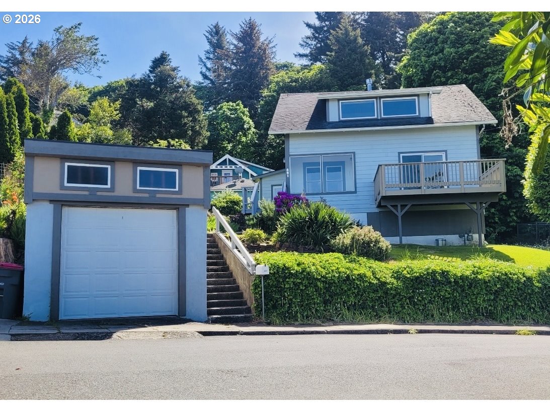 561 Rivington Street Astoria, OR 97103 - Photo 1 of 46