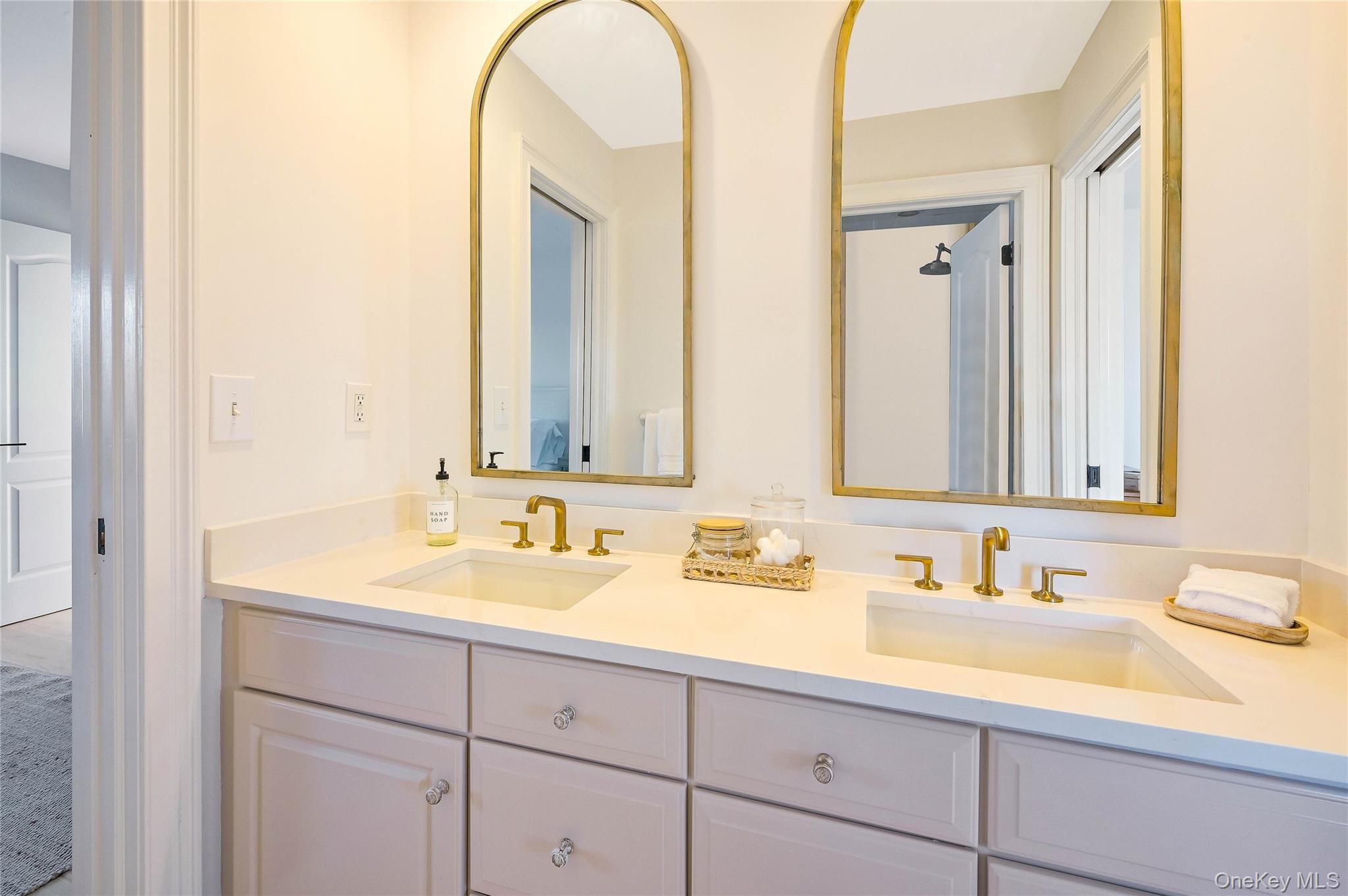 788 Reeves Avenue Riverhead, NY 11901 - Photo 18 of 24