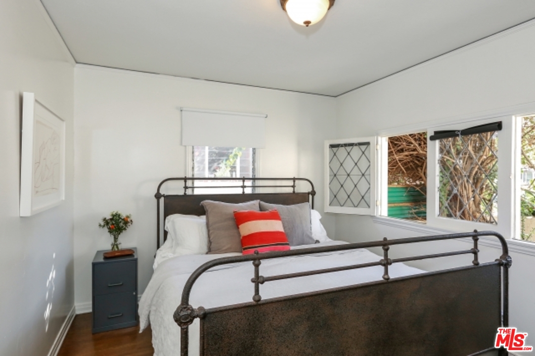 3427 Ferncroft Road Los Angeles, CA 90039 - Photo 15 of 27 Gallery Image 15