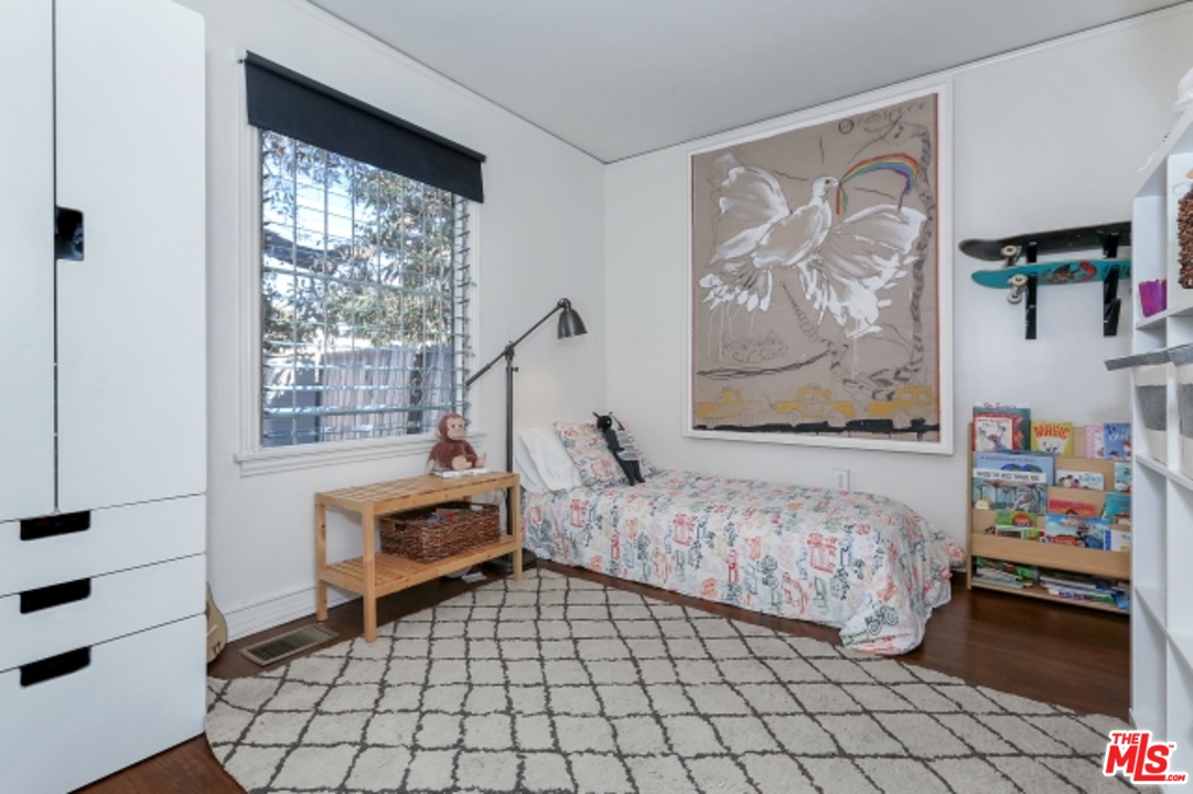 3427 Ferncroft Road Los Angeles, CA 90039 - Photo 19 of 27 Gallery Image 19