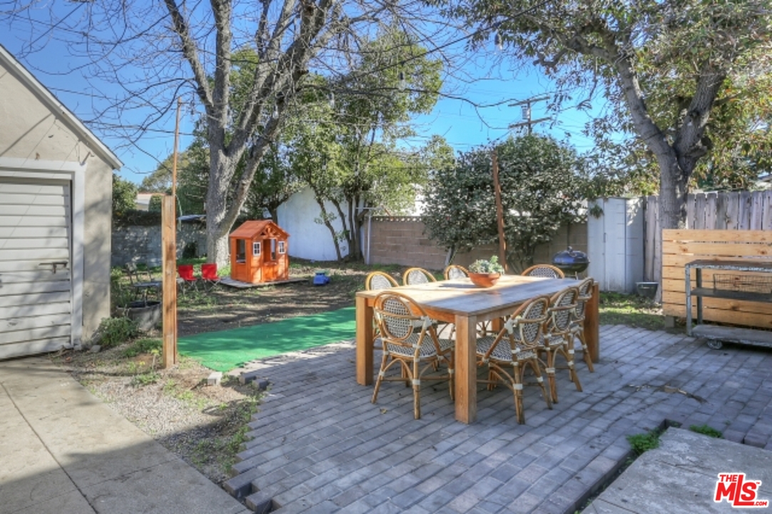 3427 Ferncroft Road Los Angeles, CA 90039 - Photo 23 of 27 Gallery Image 23