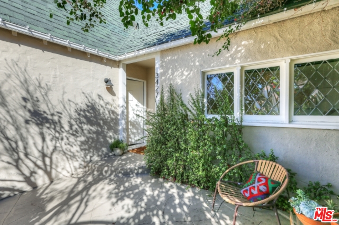 3427 Ferncroft Road Los Angeles, CA 90039 - Photo 4 of 27 Gallery Image 4