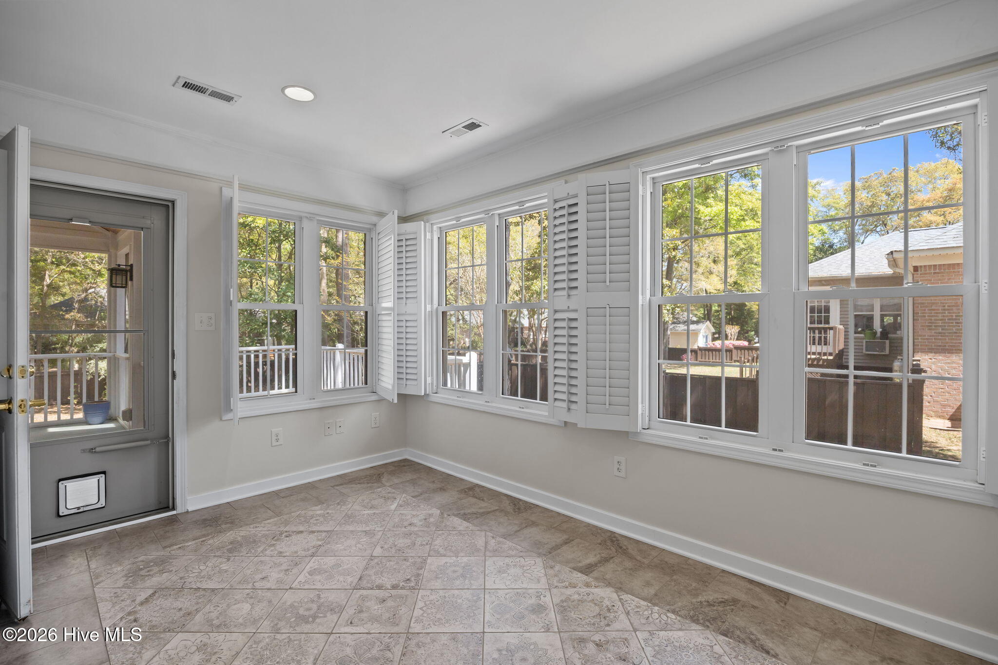 705 Valley Brook Road Wilmington, NC 28412 - Photo 18 of 53 18-web-or-mls-IMG_3504