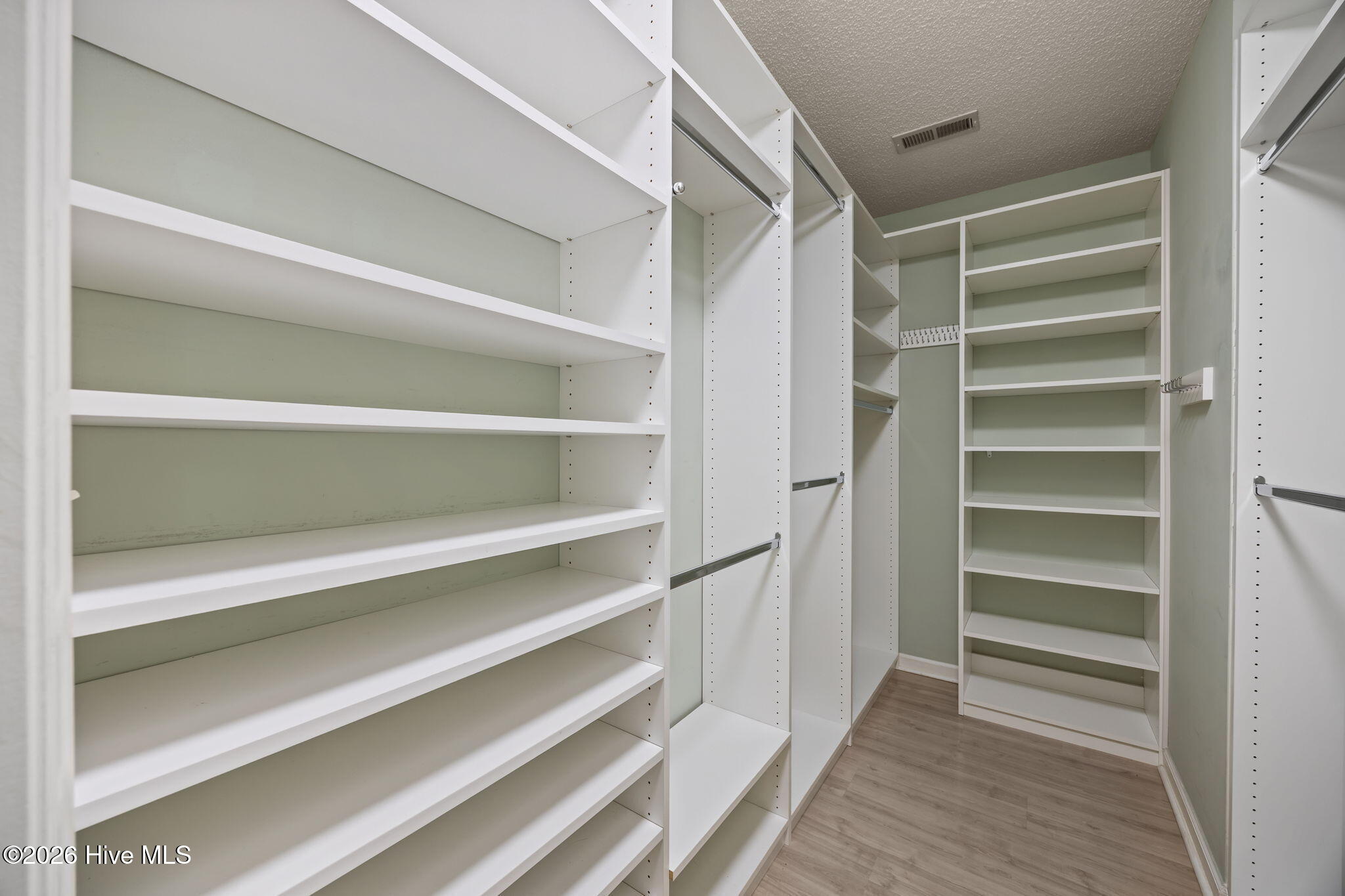 705 Valley Brook Road Wilmington, NC 28412 - Photo 25 of 53 24-web-or-mls-IMG_3546
