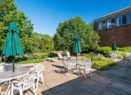 $699,000 | 1040 Arbor Lane, Northfield, IL 60093