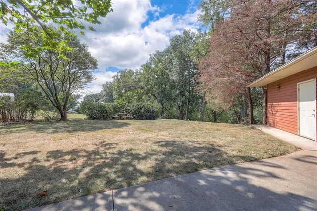 $471,000 | 4036 Shrine Park Road, Leavenworth, KS 66048