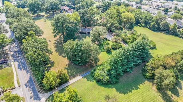 $471,000 | 4036 Shrine Park Road, Leavenworth, KS 66048