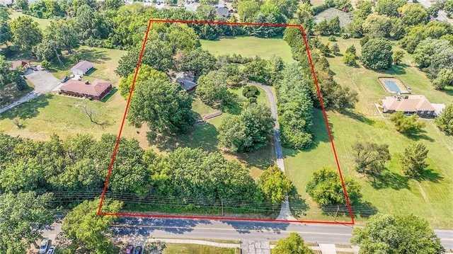 $471,000 | 4036 Shrine Park Road, Leavenworth, KS 66048