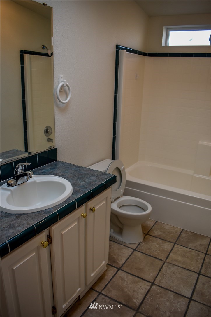 702 Nooksack Road Nooksack, WA 98276 - Photo 4 of 18