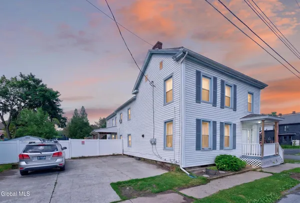 $299,900 | 40 South Street, Waterford, NY 12188