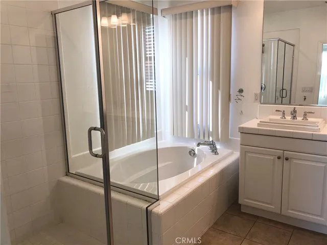 $5,800 | 81 Peppermint, Irvine, CA 92620