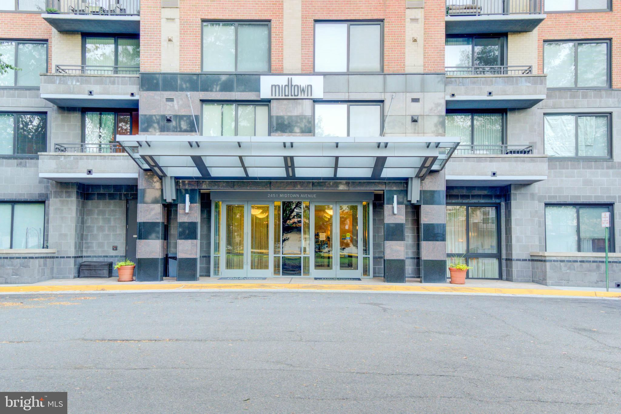 2451 Midtown Avenue, Unit 1327 Alexandria, VA 22303 - Photo 31 of 32 a view of a building with a tub