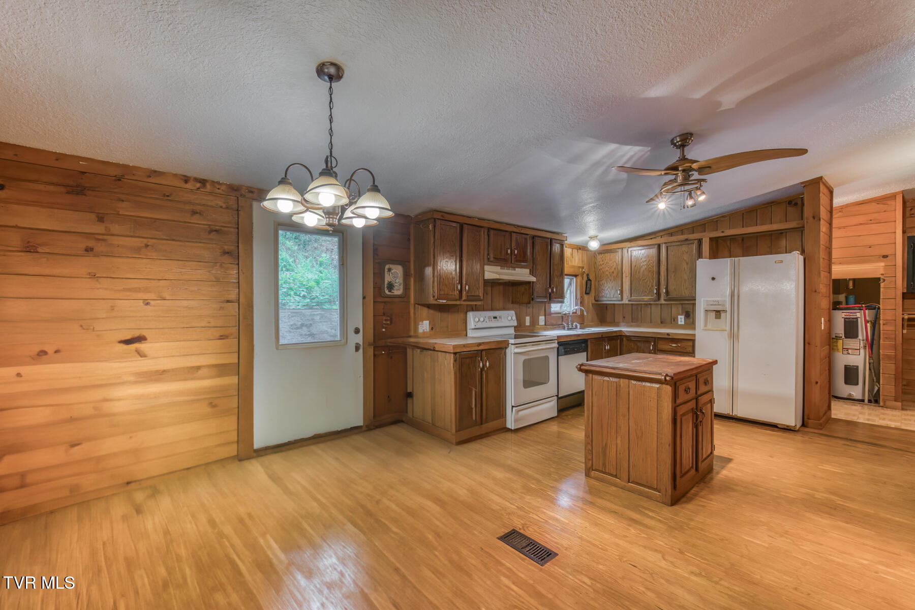 4166 Pine Orchard Road Butler, TN 37640 - Photo 8 of 32 4166 Pine Orchard Rd-8