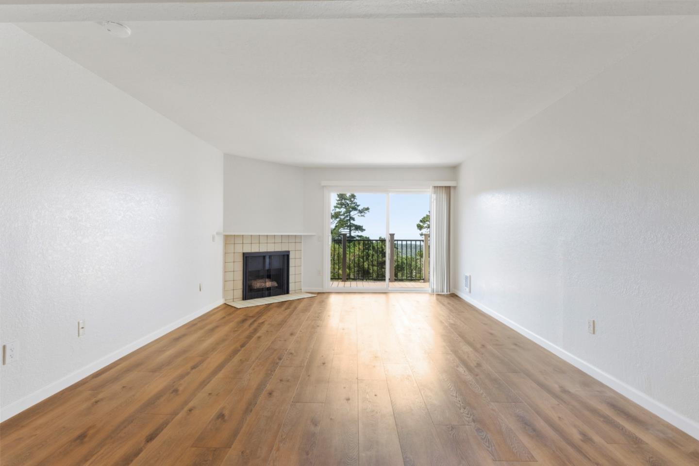 250 Forest Ridge Road, Unit 42 Monterey, CA 93940 - Photo 10 of 45 Gallery Image 10
