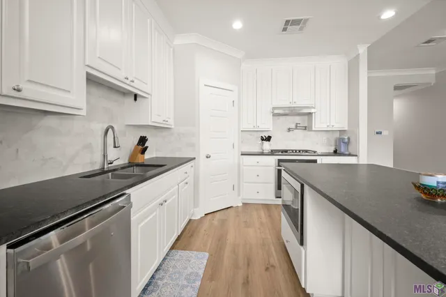 $339,000 | 9159 Stonecroft Avenue, Baton Rouge, LA 70810